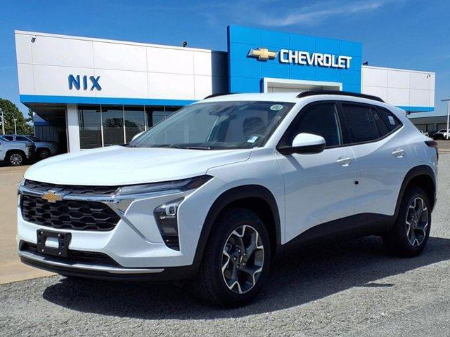 new 2025 Chevrolet Trax car, priced at $25,525