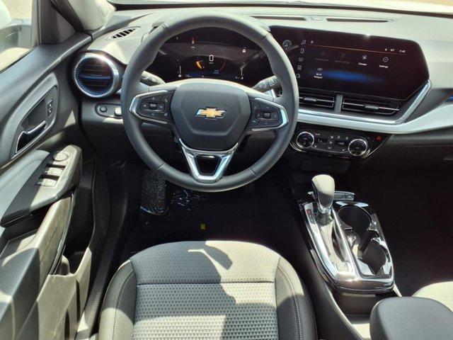 new 2025 Chevrolet Trax car, priced at $25,525