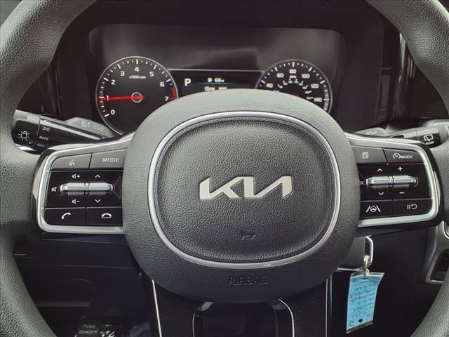 used 2023 Kia Sorento car, priced at $25,900