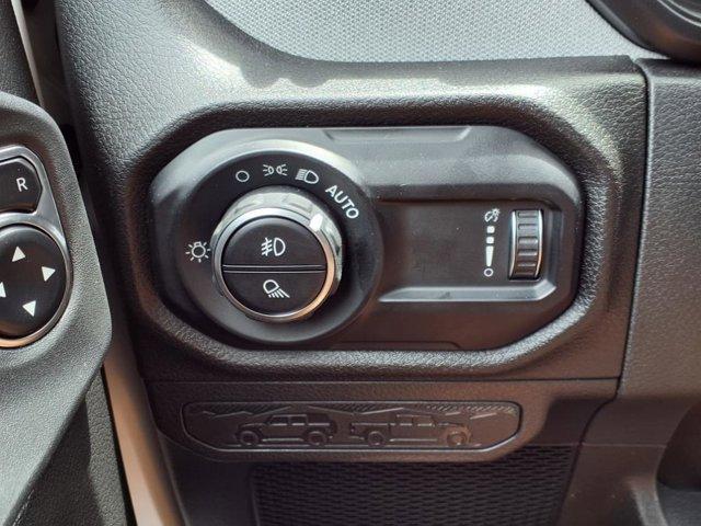 new 2025 Jeep Gladiator car, priced at $42,779