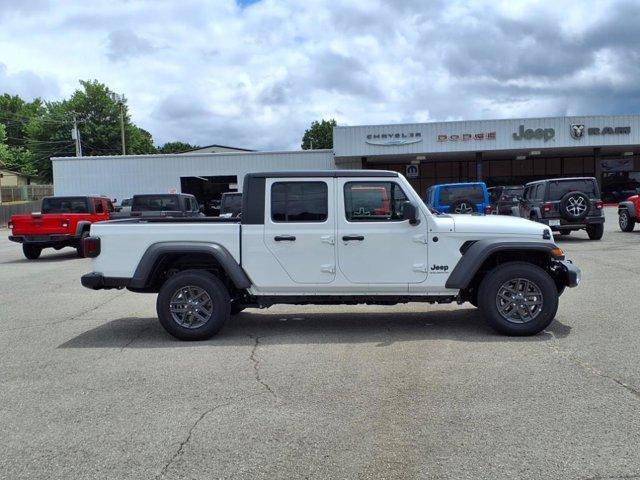 new 2025 Jeep Gladiator car, priced at $42,779