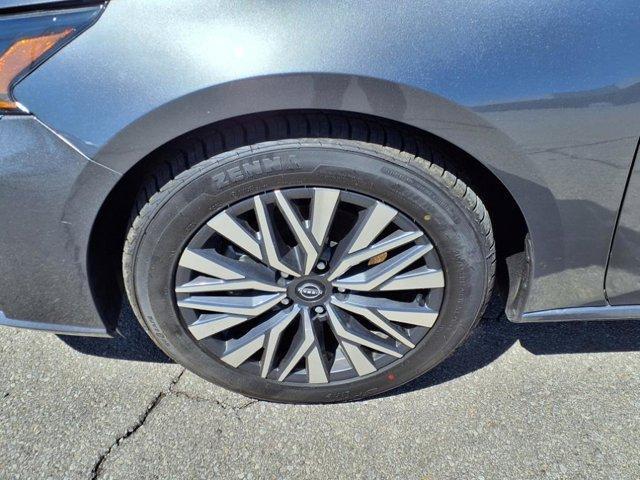 used 2023 Nissan Altima car, priced at $23,900