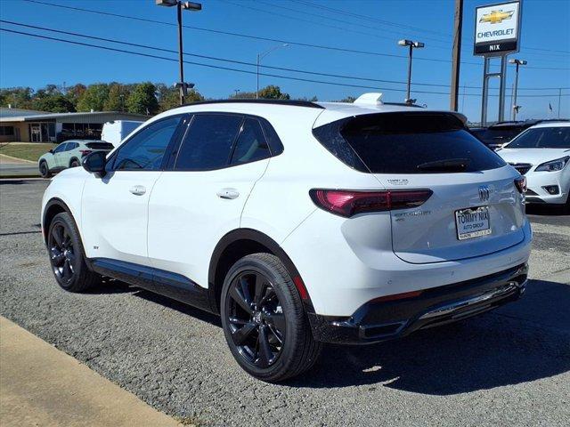 used 2025 Buick Envision car, priced at $37,900