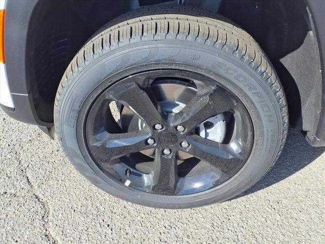 new 2025 Jeep Grand Cherokee L car, priced at $54,240