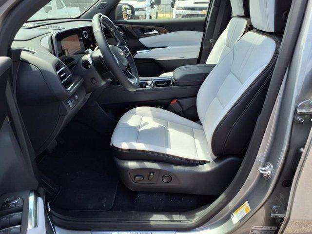 new 2025 Chevrolet Traverse car, priced at $56,835