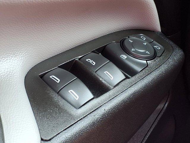 used 2024 Chevrolet Equinox car, priced at $25,900