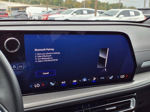 used 2024 Chevrolet Traverse car, priced at $39,900