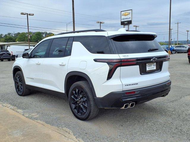 used 2024 Chevrolet Traverse car, priced at $39,900