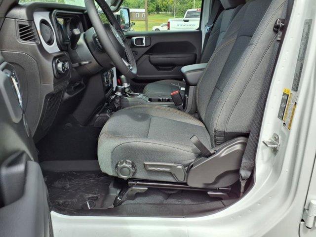new 2025 Jeep Wrangler car, priced at $44,020