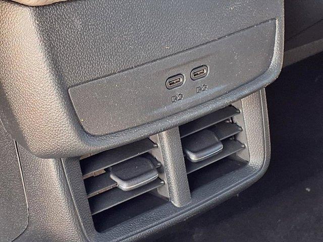 new 2026 Chevrolet Equinox car, priced at $33,185