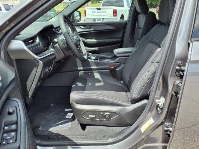 new 2025 Jeep Grand Cherokee L car, priced at $43,625