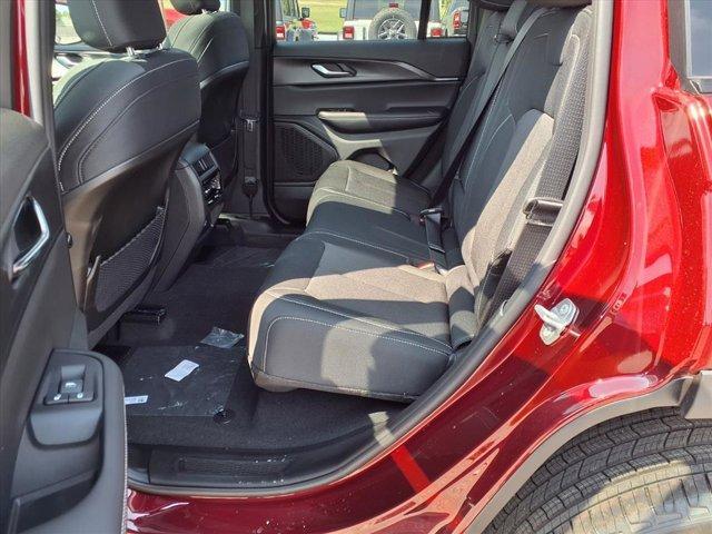 new 2025 Jeep Grand Cherokee car, priced at $34,910