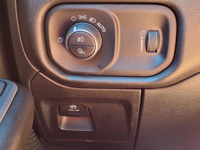new 2025 Ram 1500 car, priced at $45,667