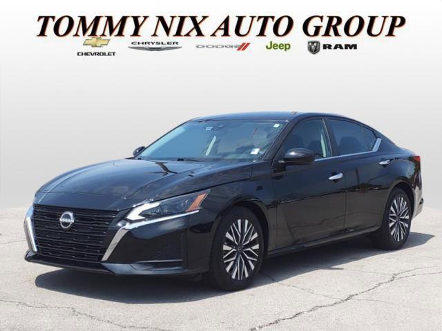 used 2023 Nissan Altima car, priced at $22,900