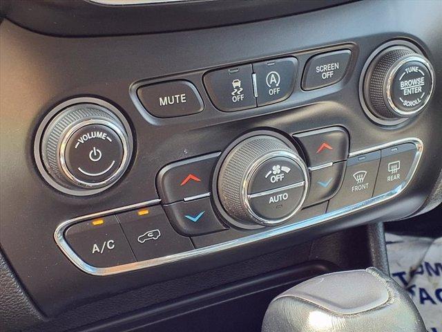 used 2022 Jeep Cherokee car, priced at $25,900