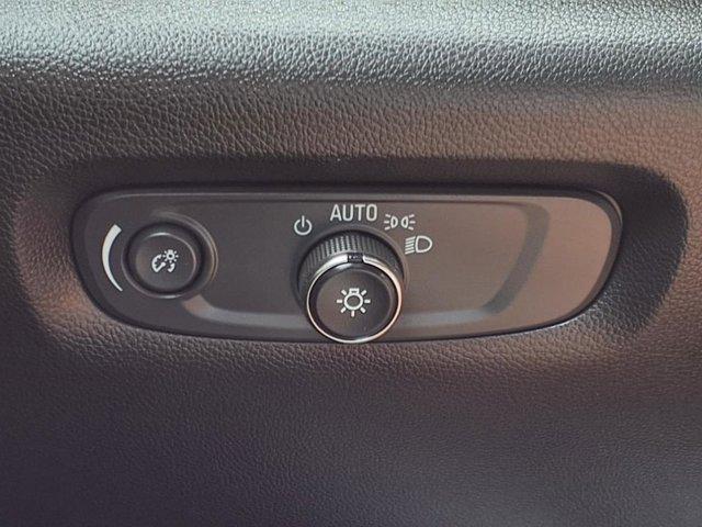 used 2023 Chevrolet Traverse car, priced at $28,900