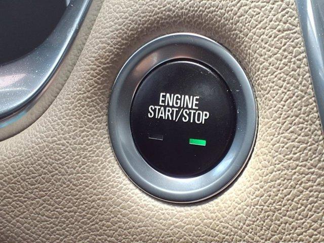 used 2023 Chevrolet Traverse car, priced at $28,900