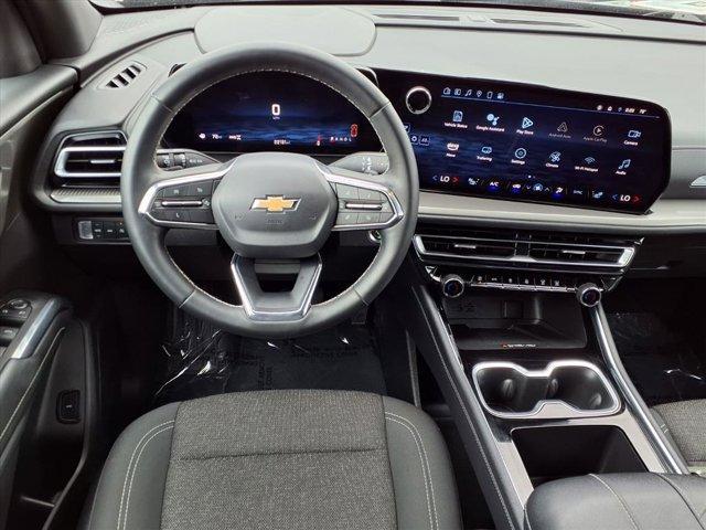 used 2025 Chevrolet Traverse car, priced at $42,900