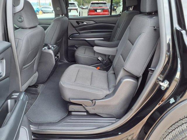 used 2025 Chevrolet Traverse car, priced at $42,900