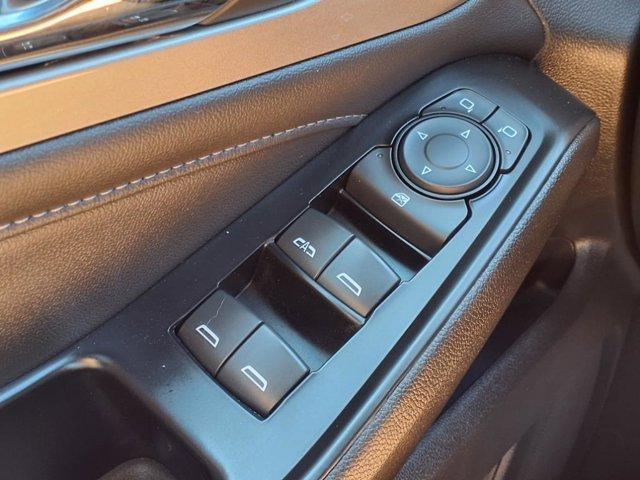 used 2023 Chevrolet Traverse car, priced at $29,900
