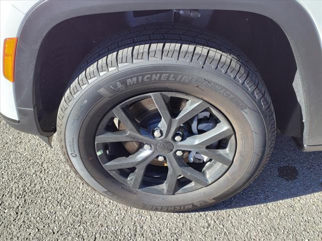 new 2025 Jeep Grand Cherokee L car, priced at $44,801