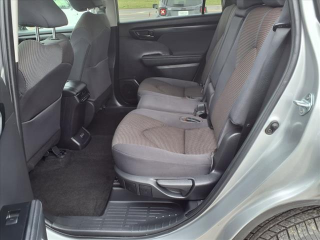 used 2023 Toyota Highlander car, priced at $30,900