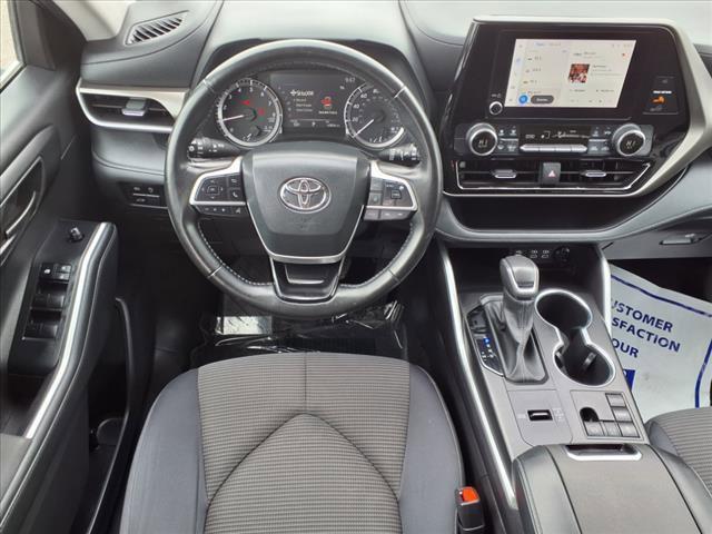 used 2023 Toyota Highlander car, priced at $30,900