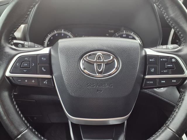 used 2023 Toyota Highlander car, priced at $30,900