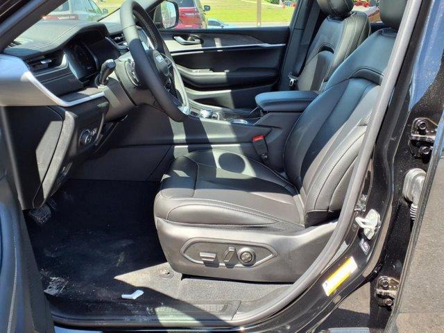 new 2025 Jeep Grand Cherokee L car, priced at $50,028
