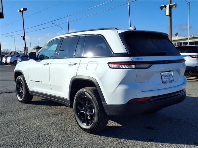 used 2025 Jeep Grand Cherokee car, priced at $39,900