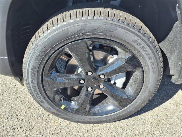 new 2025 Jeep Grand Cherokee car, priced at $47,292