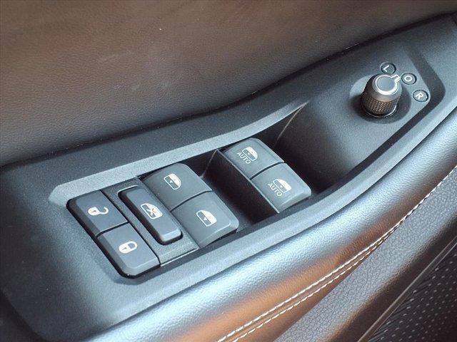 used 2024 Jeep Grand Cherokee car, priced at $36,900