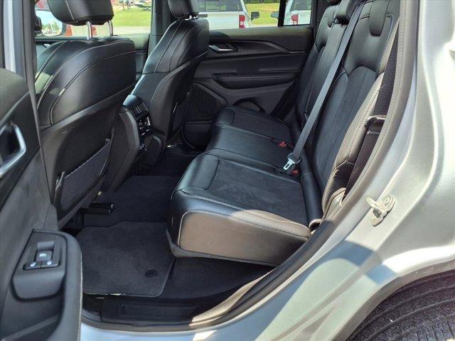 used 2024 Jeep Grand Cherokee car, priced at $36,900