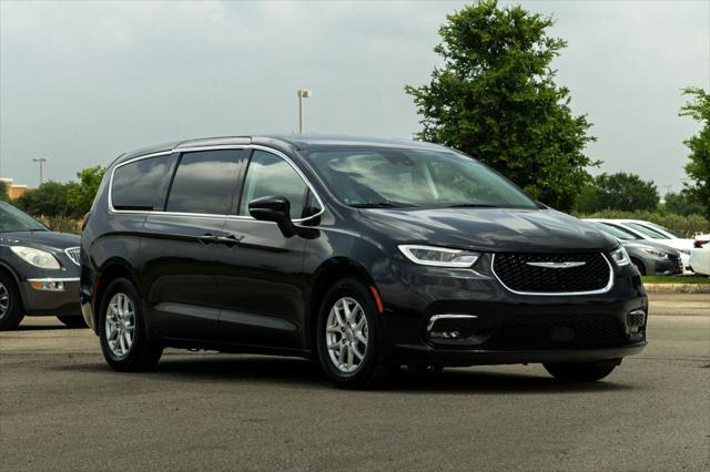 used 2023 Chrysler Pacifica car, priced at $23,448