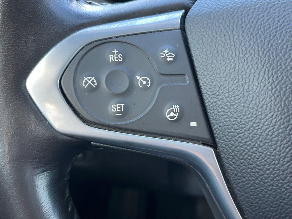 used 2021 Chevrolet Traverse car, priced at $17,155