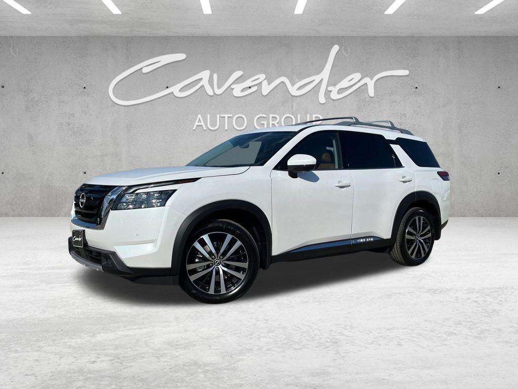 new 2025 Nissan Pathfinder car, priced at $50,370
