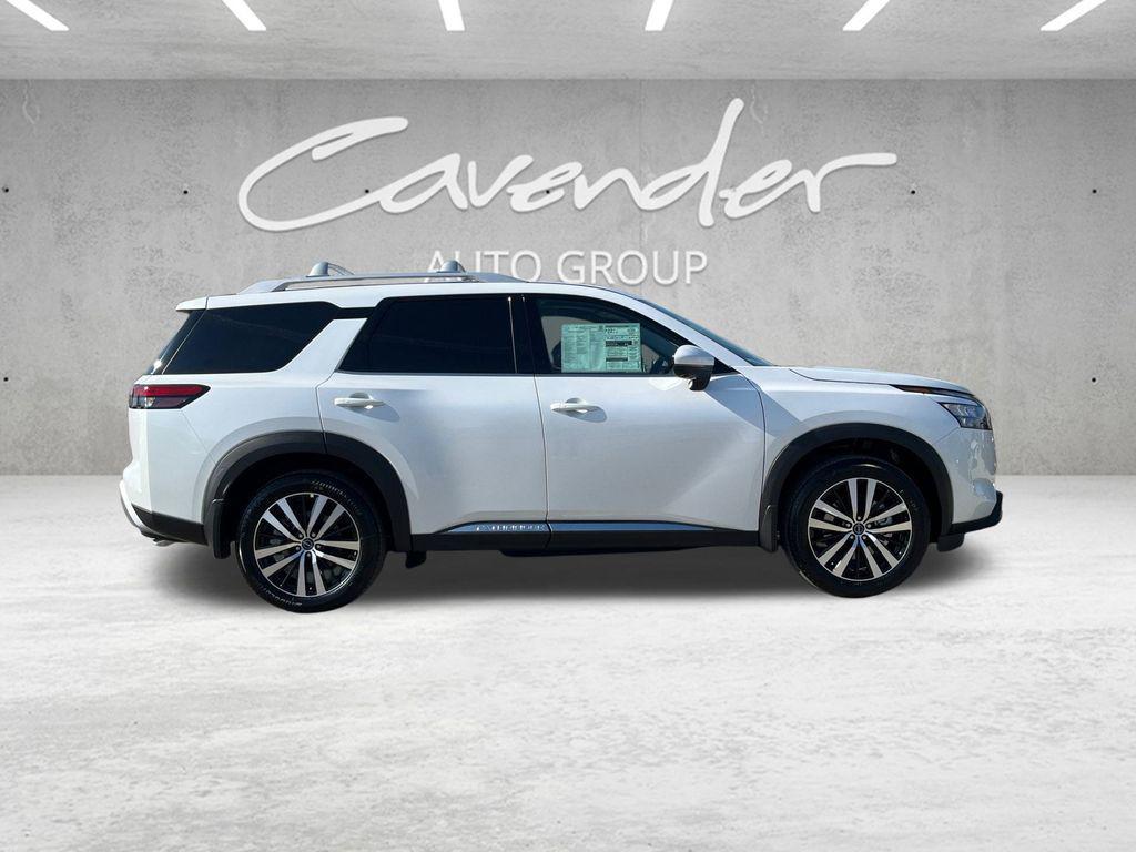 new 2025 Nissan Pathfinder car, priced at $50,370