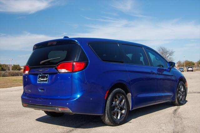 used 2020 Chrysler Pacifica car, priced at $18,699