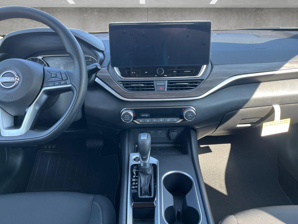 new 2025 Nissan Altima car, priced at $29,200