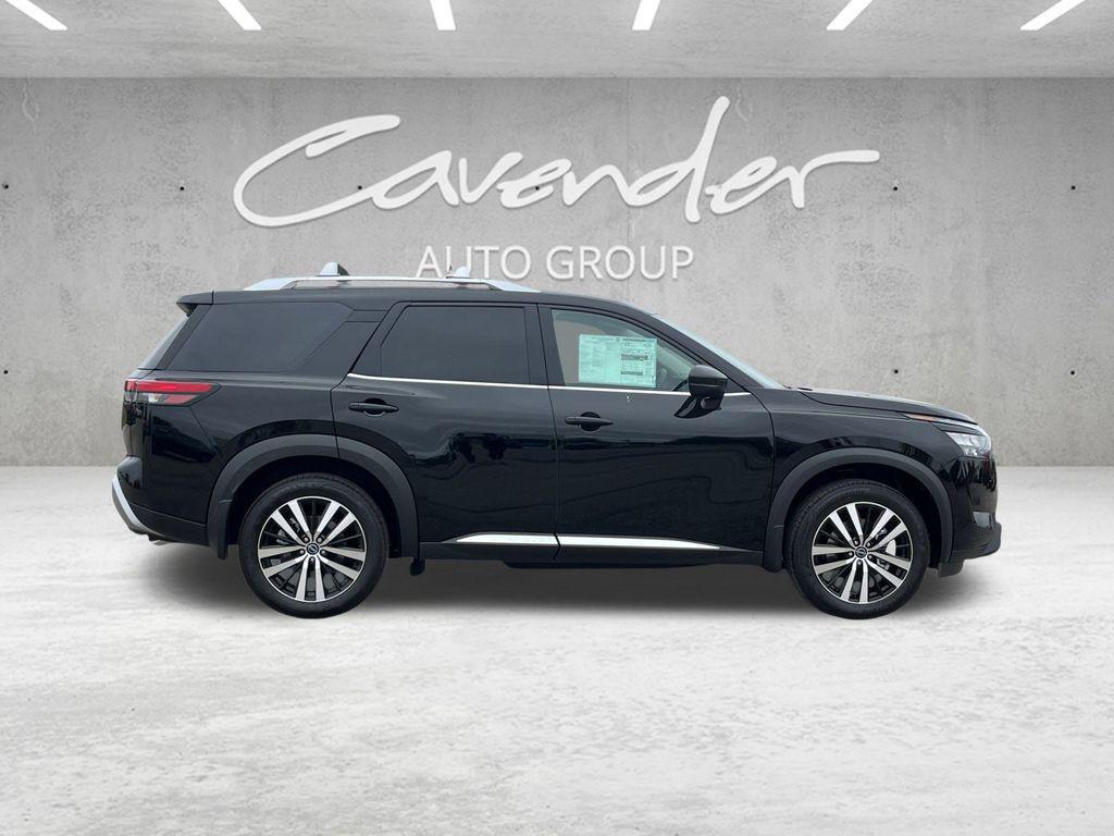 new 2025 Nissan Pathfinder car, priced at $42,510