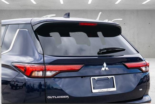 used 2024 Mitsubishi Outlander car, priced at $24,391