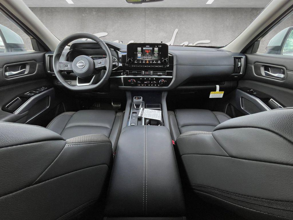new 2025 Nissan Pathfinder car, priced at $37,525