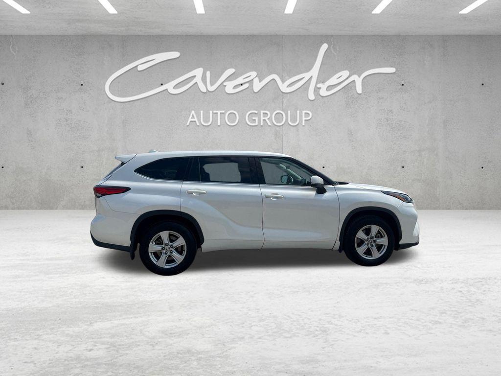 used 2020 Toyota Highlander car, priced at $25,155