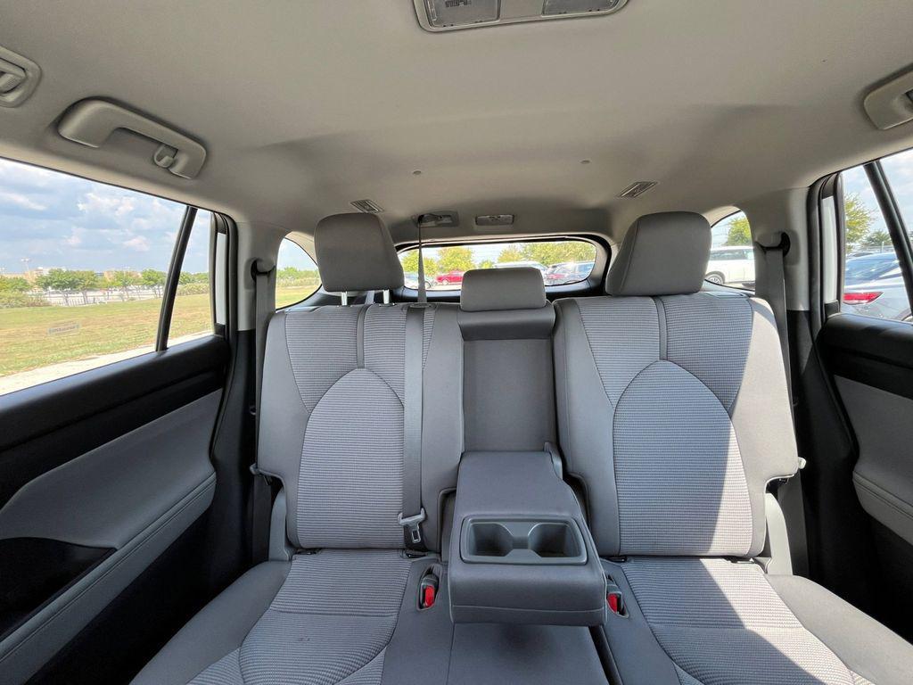 used 2020 Toyota Highlander car, priced at $25,155