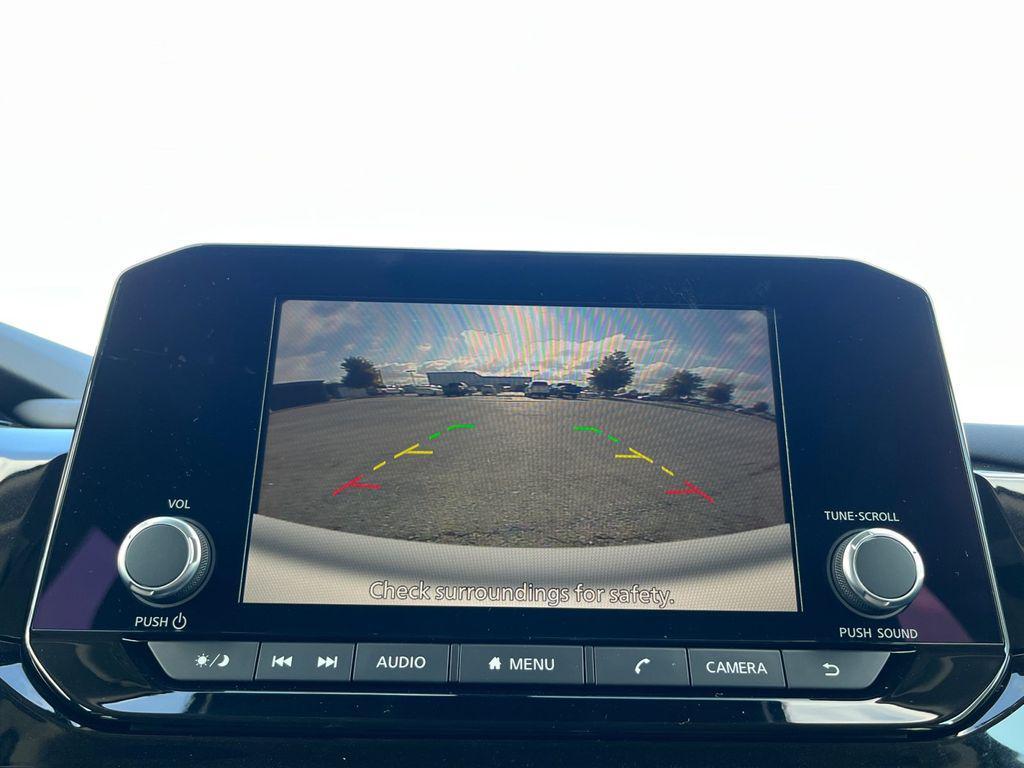 new 2025 Nissan Pathfinder car, priced at $33,980