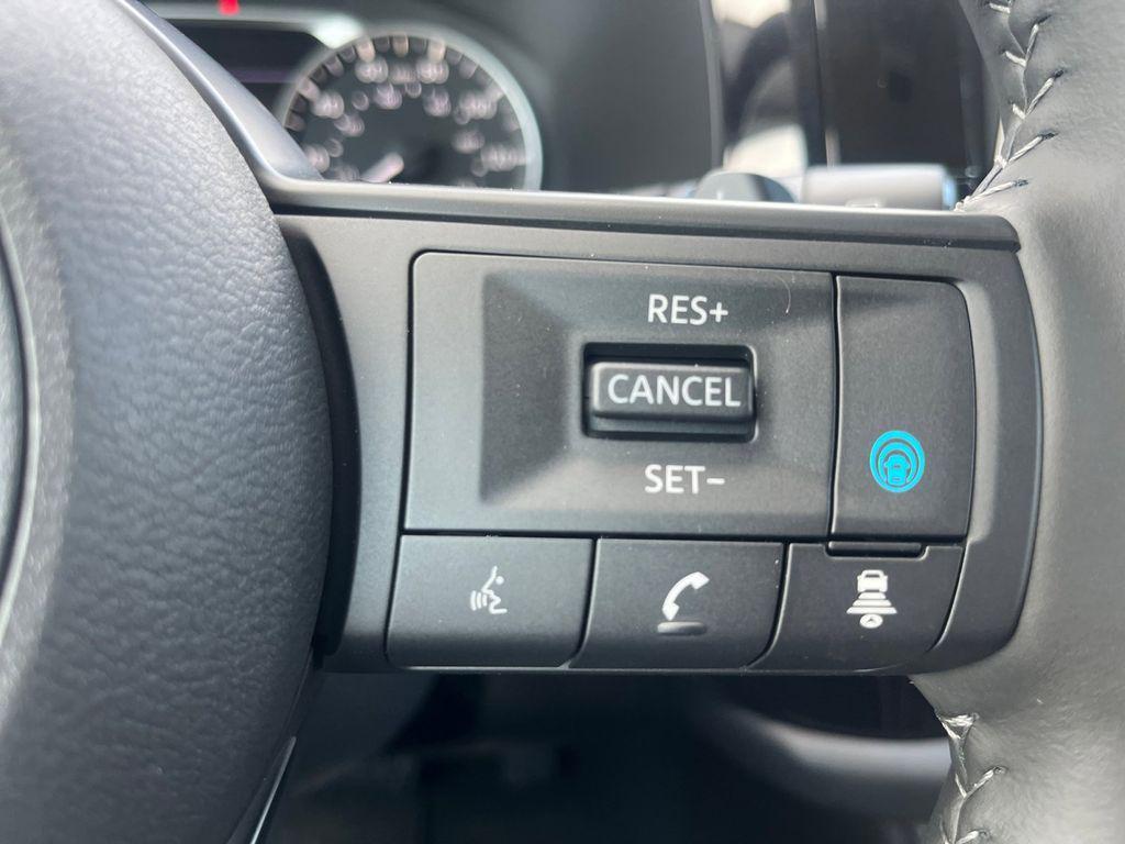 new 2025 Nissan Pathfinder car, priced at $33,980