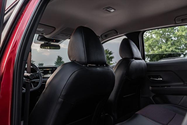 new 2025 Nissan Kicks car, priced at $29,015