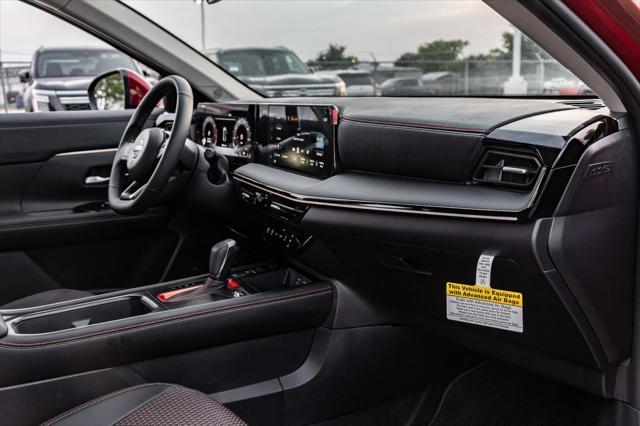 new 2025 Nissan Kicks car, priced at $29,015