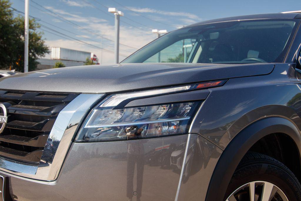 used 2024 Nissan Pathfinder car, priced at $28,995