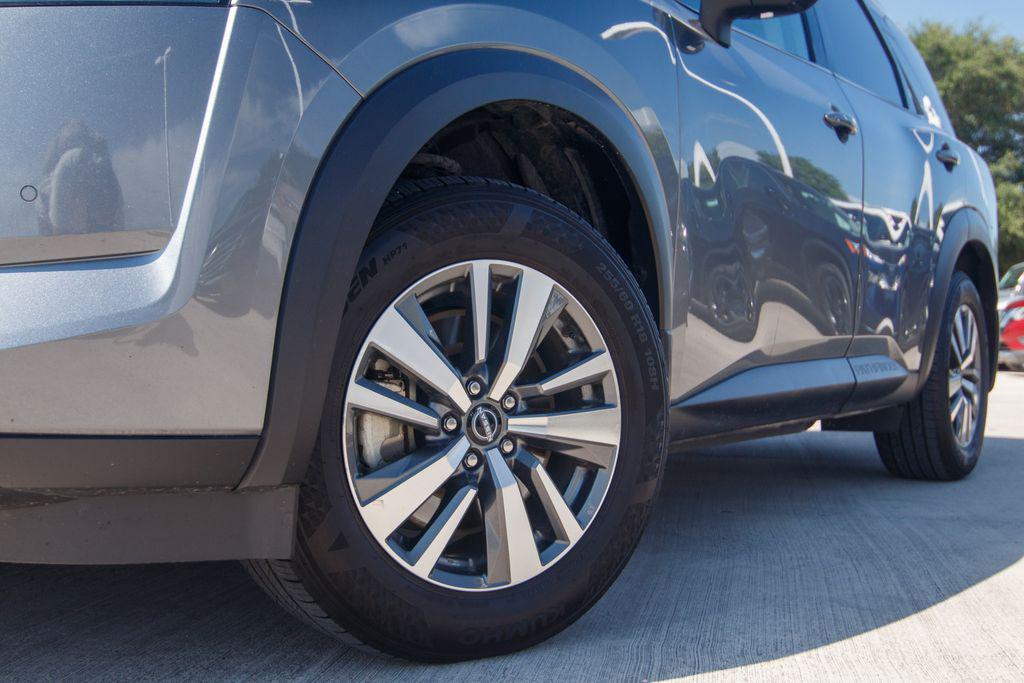 used 2024 Nissan Pathfinder car, priced at $28,995